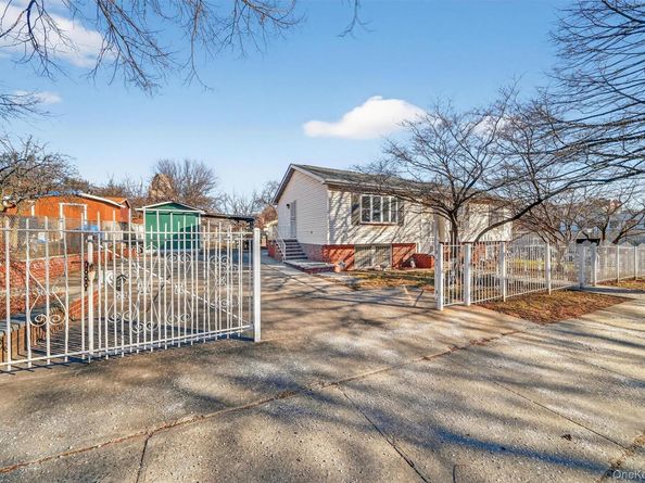 895 E 172nd Street, Bronx NY 10460