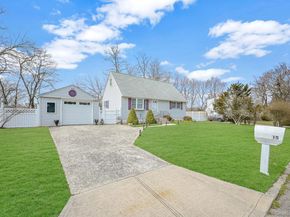 15 Lehigh Avenue, Centereach NY 11720