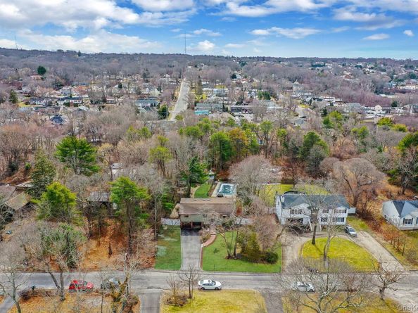76 Hollywood Avenue, Selden NY 11784