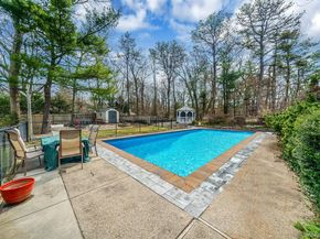 76 Hollywood Avenue, Selden NY 11784