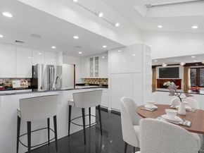 43 Hunt Drive, Jericho NY 11753