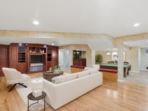 43 Hunt Drive, Jericho NY 11753