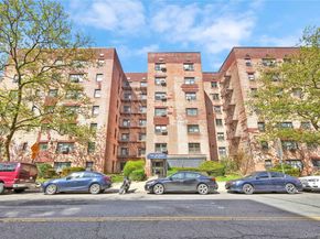 29-30 137th Street 4D, Flushing NY 11354