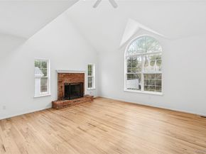 97 Spring Close Highway, East Hampton NY 11937