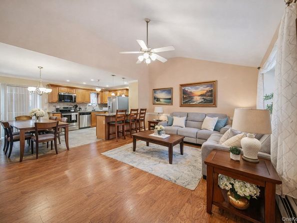 7 Poinsetta Avenue, Middle Island NY 11953