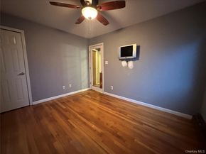 30 Poplar Avenue, Farmingdale NY 11735