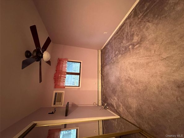 30 Poplar Avenue, Farmingdale NY 11735