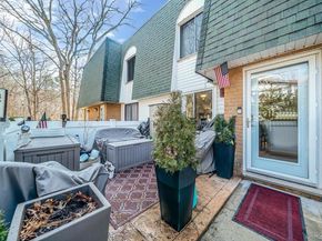 474 Daryl Drive, Medford NY 11763