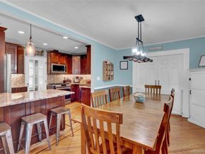 2889 Arnold Avenue, Oceanside NY 11572