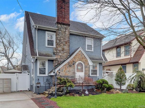 2889 Arnold Avenue, Oceanside NY 11572