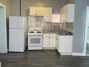 1038 E 224th Street, Bronx NY 10466