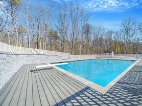 17 Fairway Drive, Manorville NY 11949