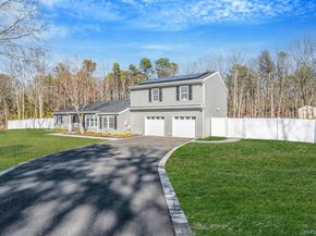 17 Fairway Drive, Manorville NY 11949
