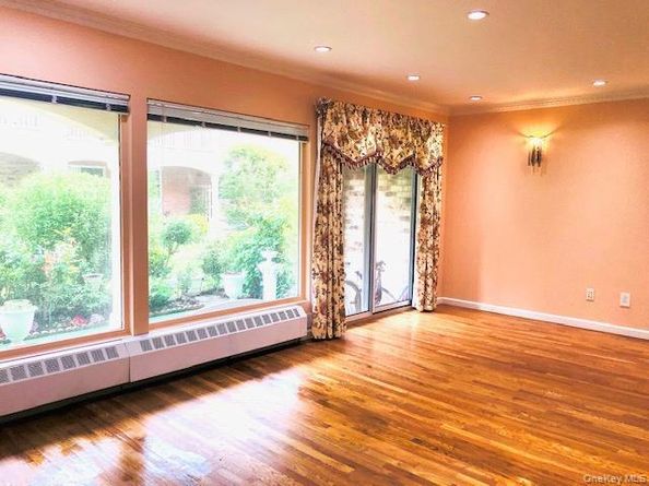 12-31 Robin Lane Triplex, Bayside NY 11360