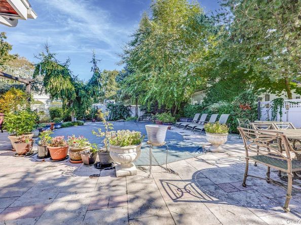 101 Harold Road, Woodmere NY 11598