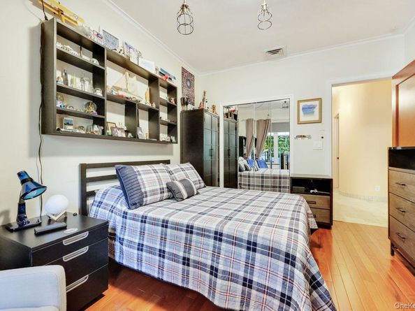 101 Harold Road, Woodmere NY 11598