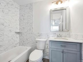 7 Waters Edge 7, Shirley NY 11967