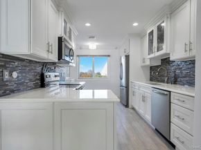 7 Waters Edge 7, Shirley NY 11967