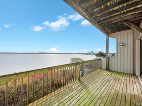 7 Waters Edge 7, Shirley NY 11967