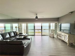 7 Waters Edge 7, Shirley NY 11967