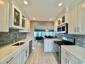 7 Waters Edge 7, Shirley NY 11967