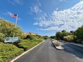 7 Waters Edge 7, Shirley NY 11967