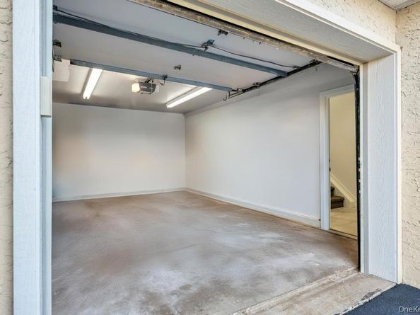 7 Waters Edge 7, Shirley NY 11967