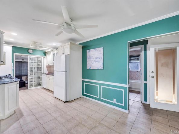 22 Herman Avenue, North Babylon NY 11703