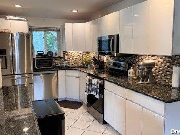 12 Deamer Court, Huntington Station NY 11746