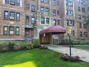 23 Old Mamaroneck Road 2P, White Plains NY 10605