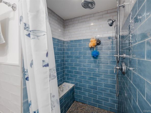 3 Earl Road, Melville NY 11747