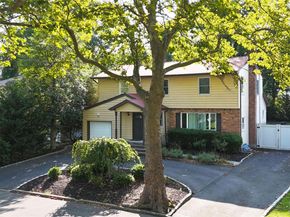3 Earl Road, Melville NY 11747
