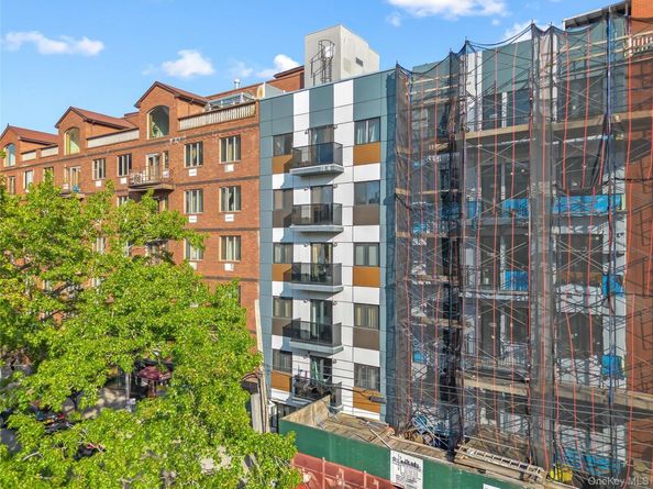 140-20 Cherry Ave 3B, Flushing NY 11355