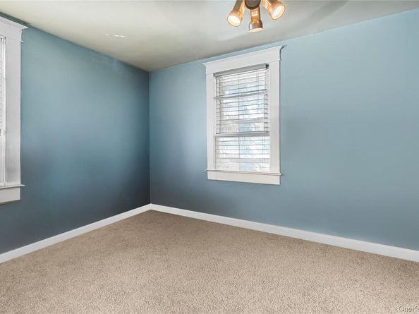 197 S 4th Street, Lindenhurst NY 11757