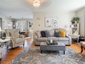 197 S 4th Street, Lindenhurst NY 11757