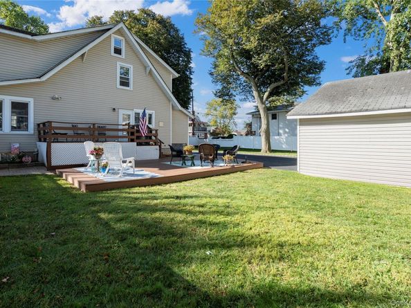 197 S 4th Street, Lindenhurst NY 11757