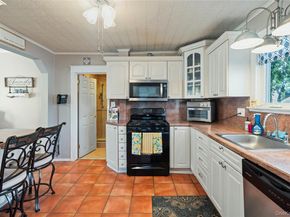 197 S 4th Street, Lindenhurst NY 11757