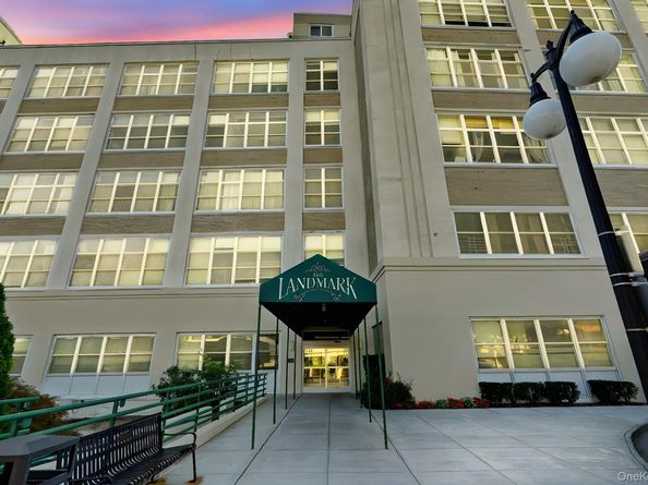 1 Landmark Square 233, Port Chester NY 10573