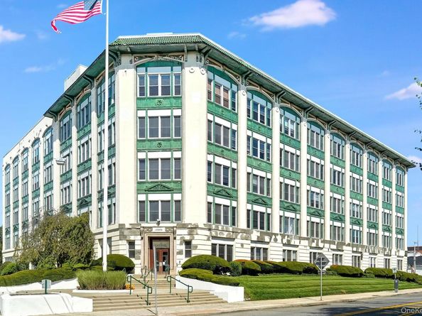 1 Landmark Square 233, Port Chester NY 10573