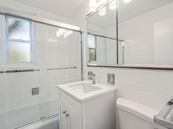 23-20 Bell Boulevard 5F, Bayside NY 11360