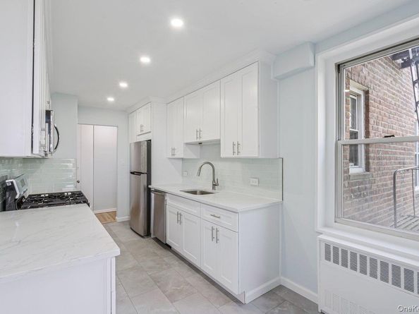 23-20 Bell Boulevard 5F, Bayside NY 11360