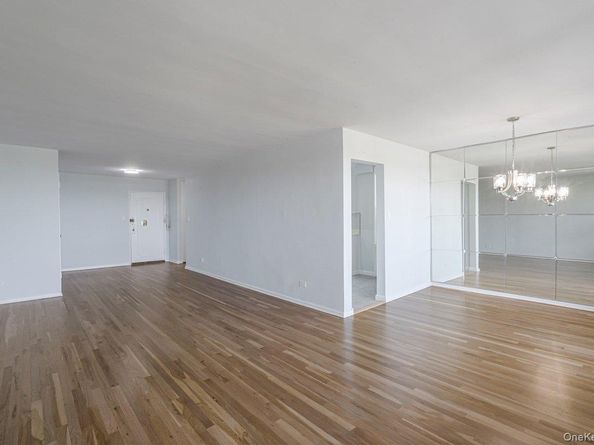 23-20 Bell Boulevard 5F, Bayside NY 11360