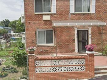 25-72 127 St