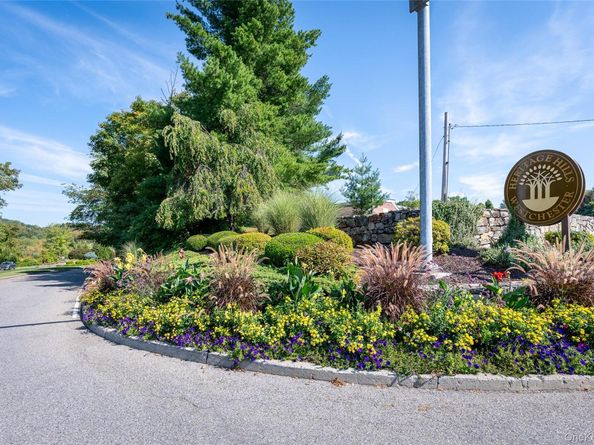 438 Heritage Hills B, Somers NY 10589