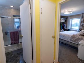 221 Middleneck Road M2, Great Neck NY 11021