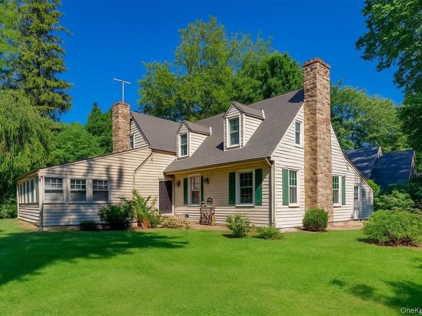 16 Ascot Ridge Road, Great Neck NY 11021
