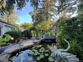 16 Ascot Ridge Road, Great Neck NY 11021