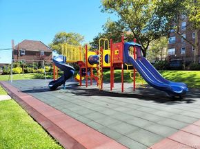 99-60 63rd road APT 5W, Rego Park NY 11374