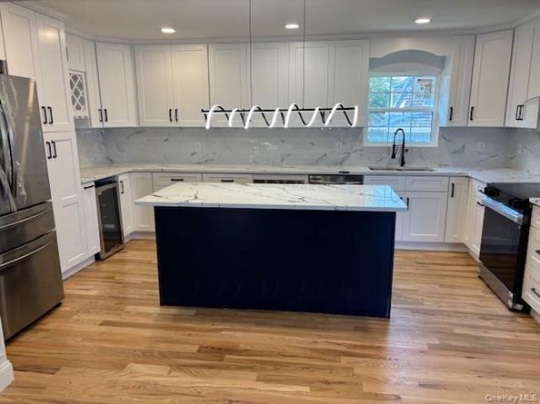 57 Grandview Drive Drive, Blue Point NY 11715