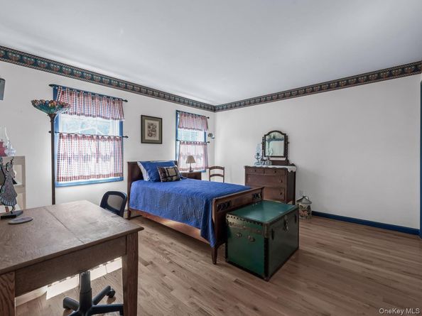 171 Glen Avenue, Sea Cliff NY 11579